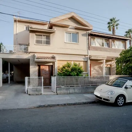 度假居 Sunny Family By The *