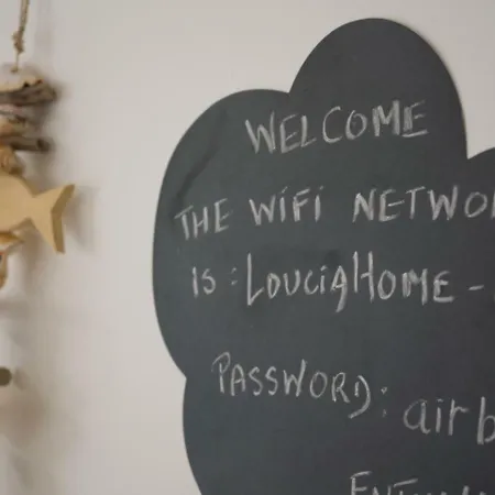 Sunny Family By The 度假居