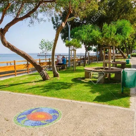 Sunny Family By The Tatil Evi *